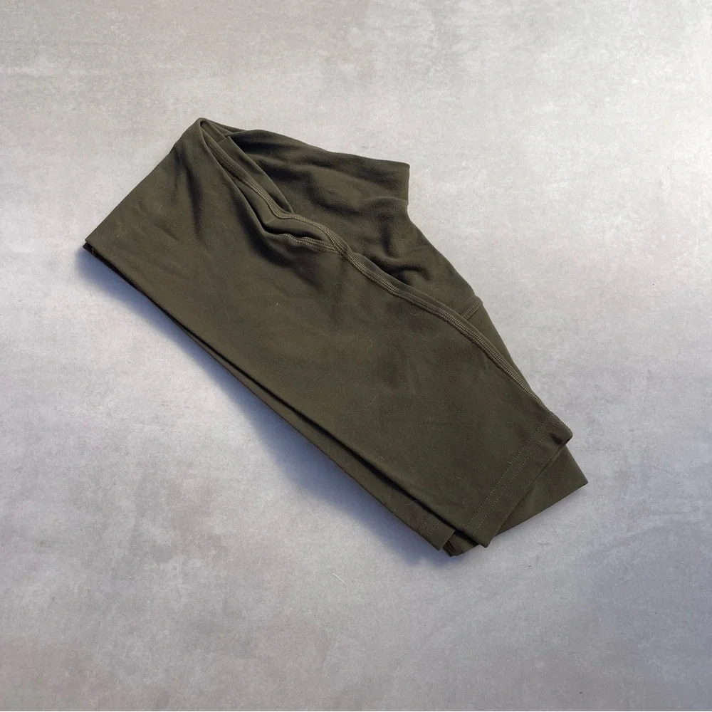 Olive Lulu lemon Align Pant